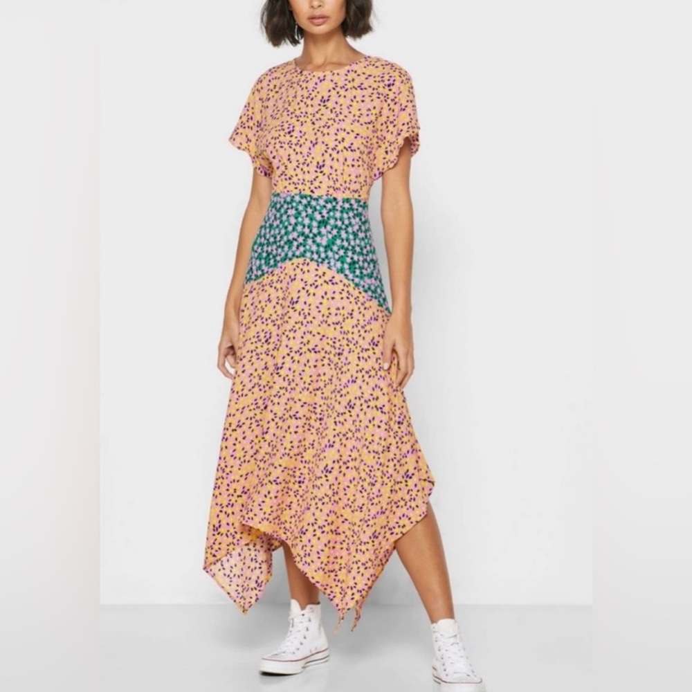 NWT Topshop Mixed Floral Print Hanky Pink‎ Hem Midi Dress. Size US 10.